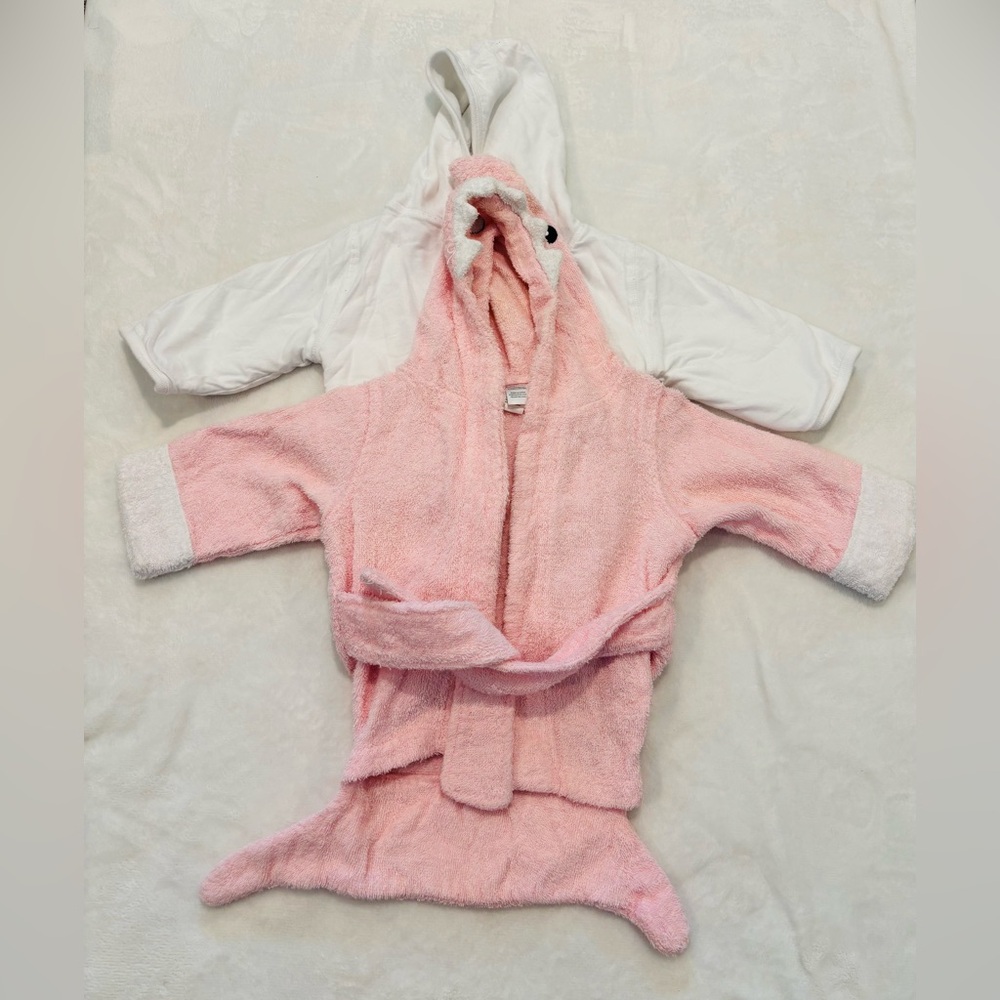 Set of 2 Baby Shark 🦈 Robe and Burt Bee’s Robe